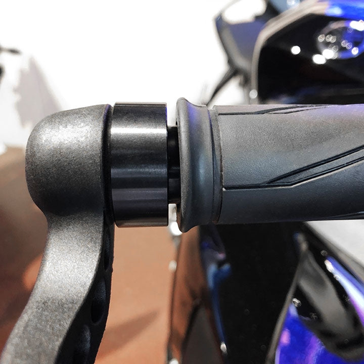 GB Racing Brake Lever Guard for Yamaha YZF-R1, R6 and R7 2006> Standard Bars